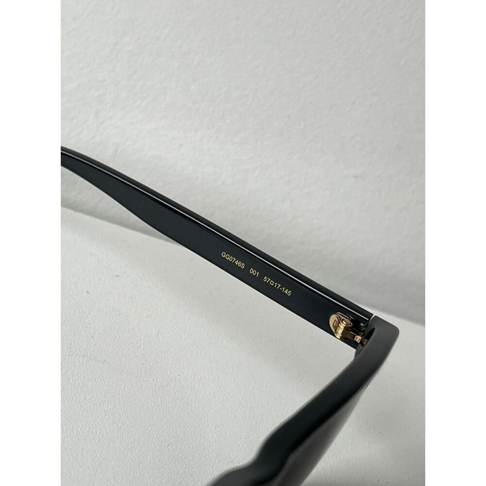 NEW Gucci GG0746S Black Sunglasses - Picture 9 of 9
